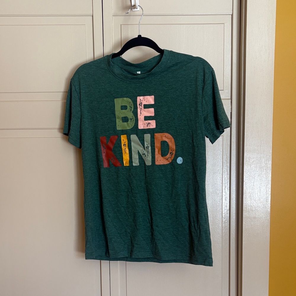 SHEIN Green 'BE KIND' Kids Tee
